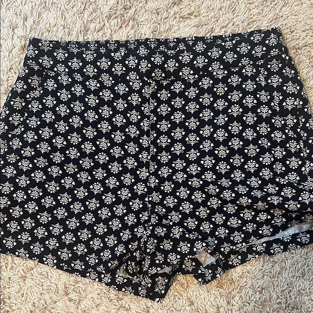 Old Navy High Waist Black and White Floral Shorts